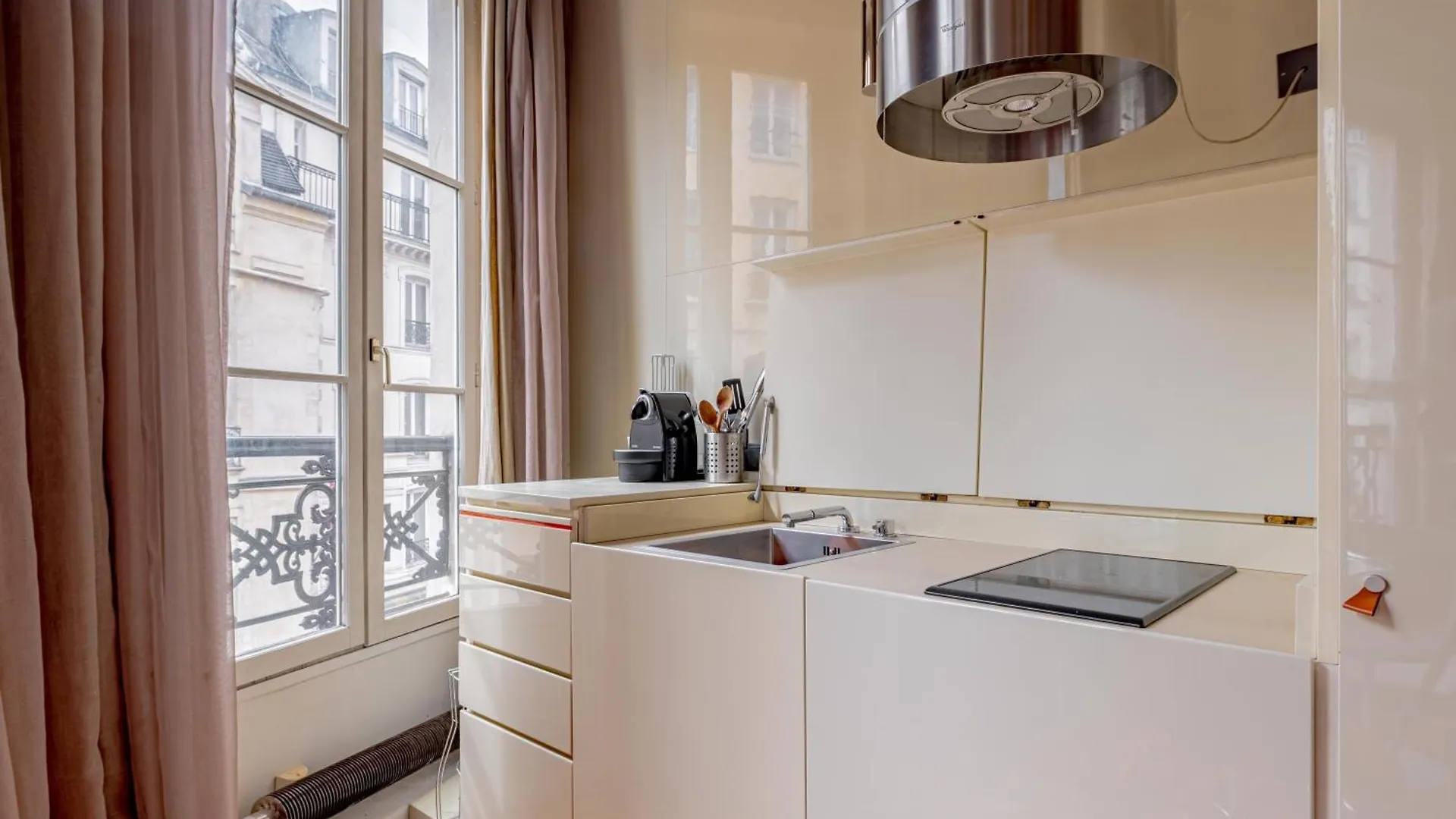 شقة Love Nest Jardin Du Luxembourg باريس